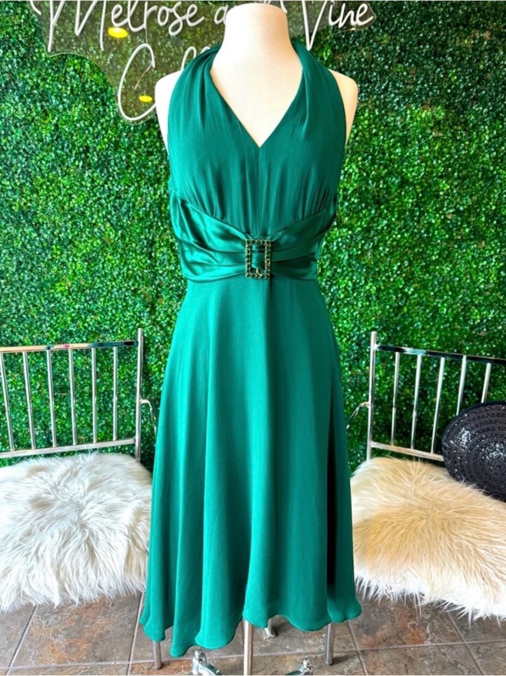 Donna Ricco Emerald Green 100% Silk Chiffon Halter Holiday Gala Midi Dress Sz 8